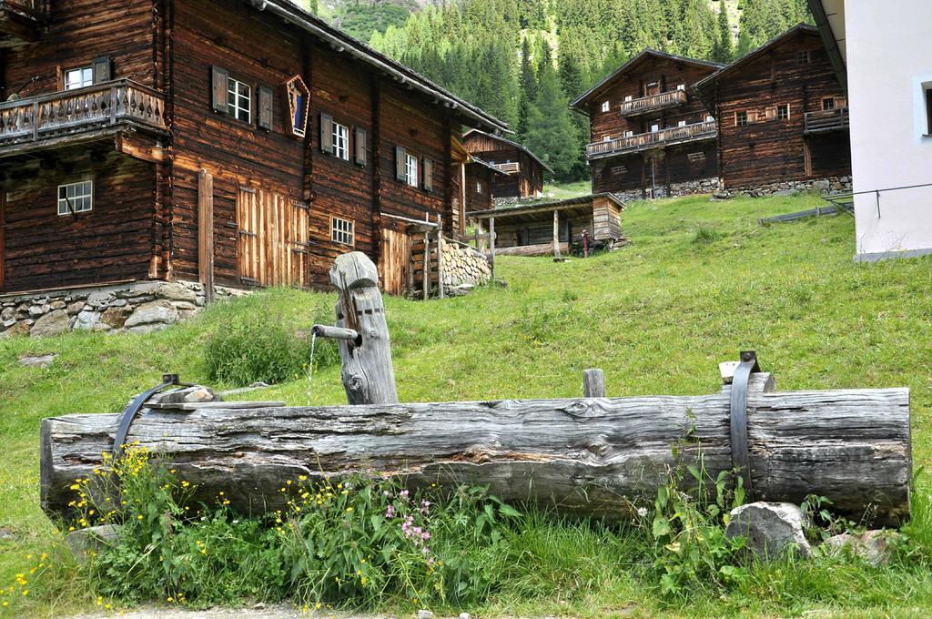 Hotel Der Gannerhof Innervillgraten Exterior foto