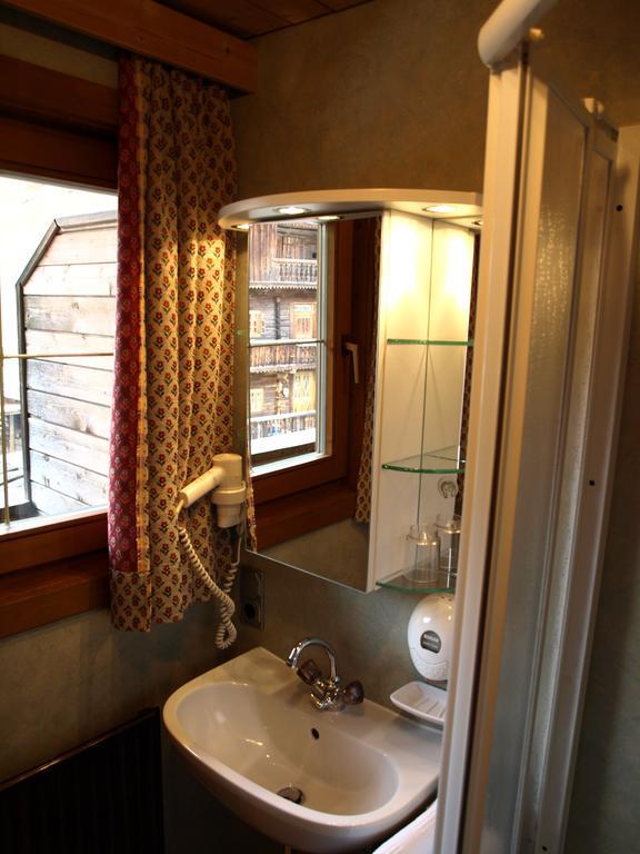 Hotel Der Gannerhof Innervillgraten Zimmer foto